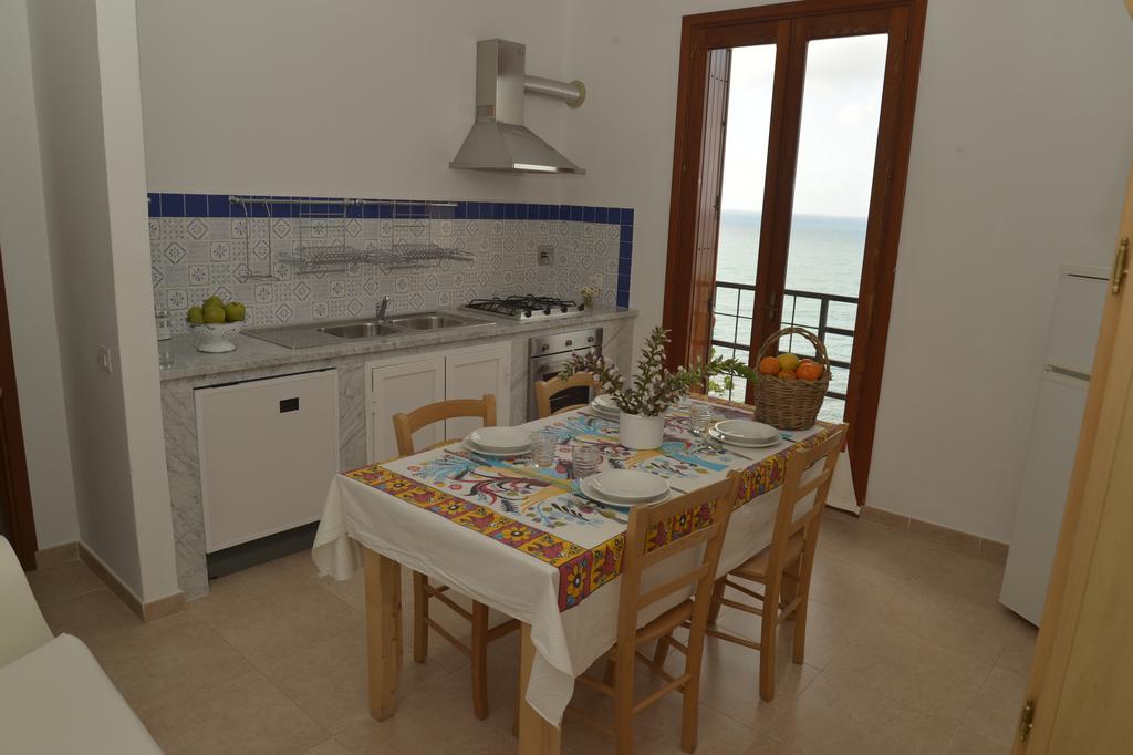 Marco Polo Casa Vacanze Полліна Екстер'єр фото